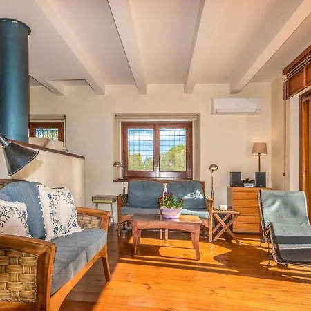 Lovely In With Wifi Holiday home